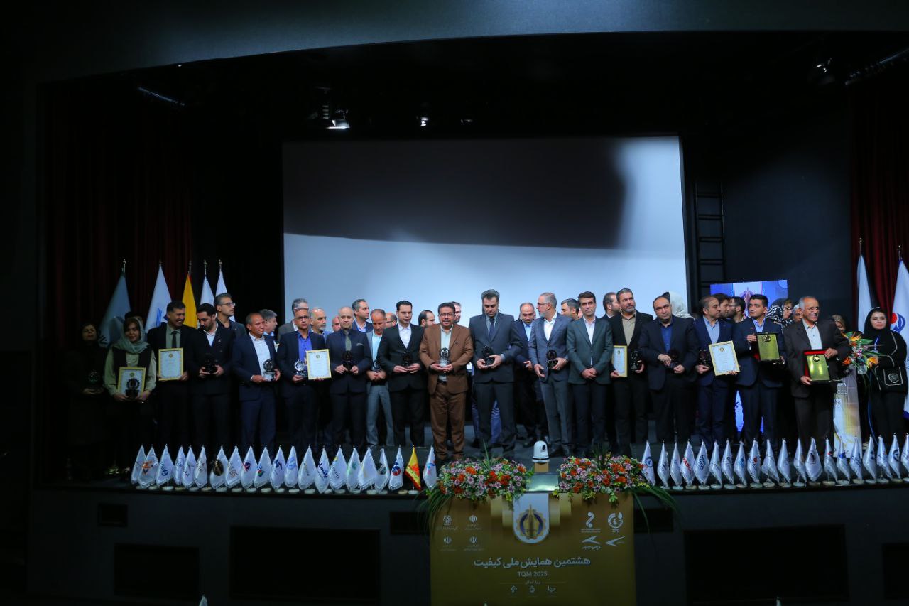 Tak Makaron Honored with the Silver Statue at the 8th National Quality Conference